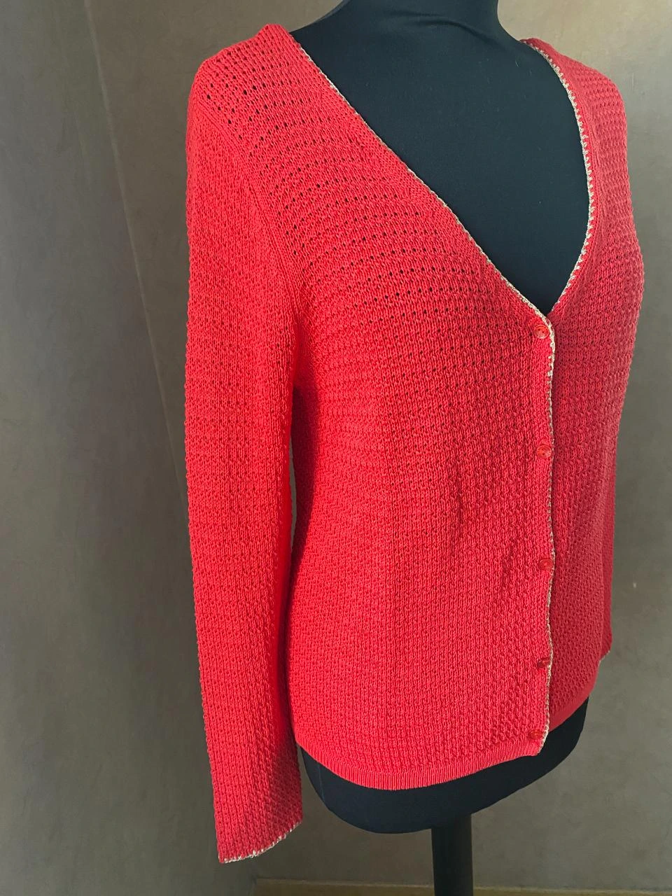 Grace & Mila rood gebreide cardigan maat 36 met opengewerkte steken, florale kant & gouden rand – photo 3